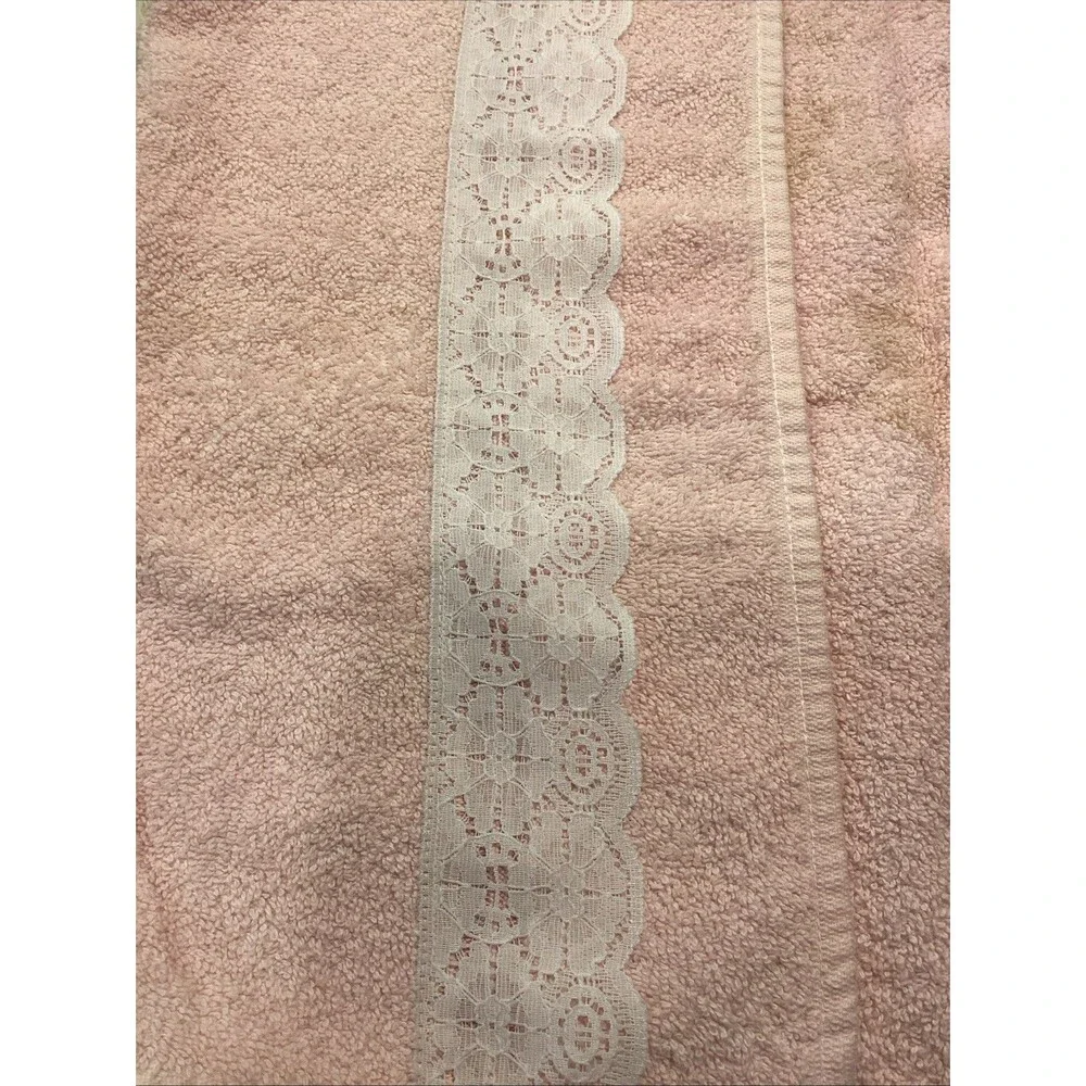 Vtg Cannon Bath Towel Pink Lace Trim Cotton Retro 70s Made In USA Solid